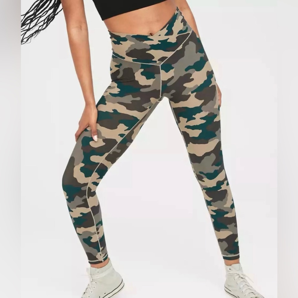 NWT Aerie leggings Size L